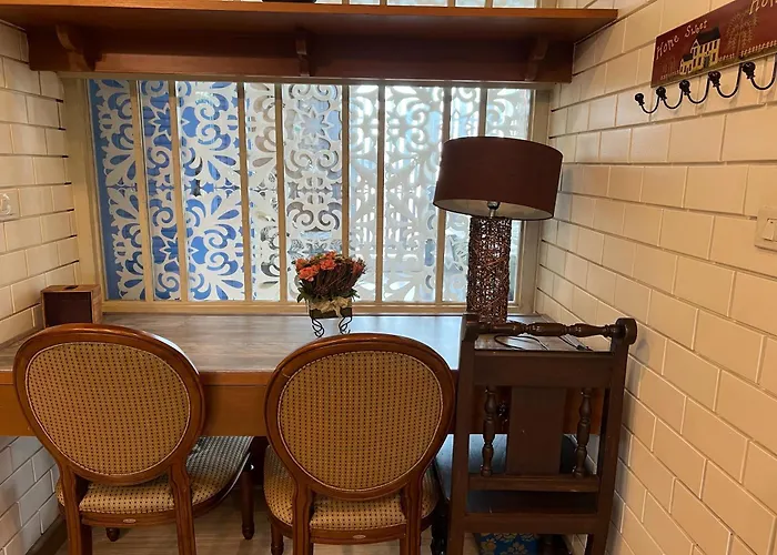 사바이 사바이 앳 수쿰빗 호텔